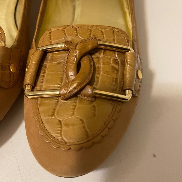 Cole Haan gorgeous flat shoes in great conditions - Picture 6 of 12